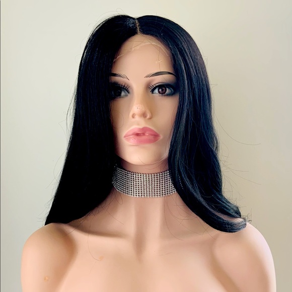 Very Pretty Versatile 13x4 Lace Front Black Synthetic Wig - Picture 11 of 14